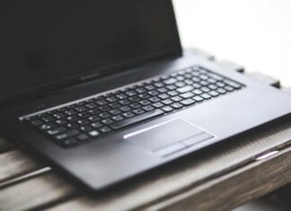 Pay-per-use CI runners – ekonomia serverless